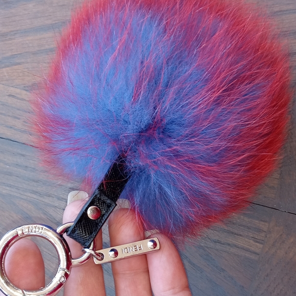 FENDI BICOLOR RED/BLUE FOX FUR POMPOM BAG CHARM - Picture 7 of 8